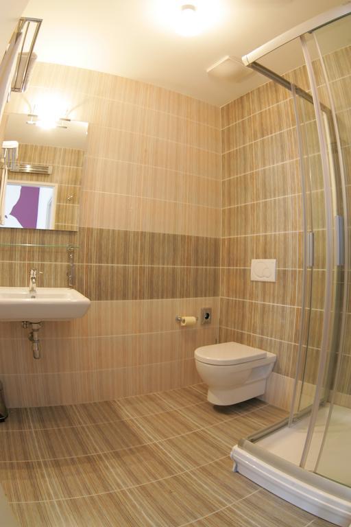 Dahlia Inn Prága Kültér fotó