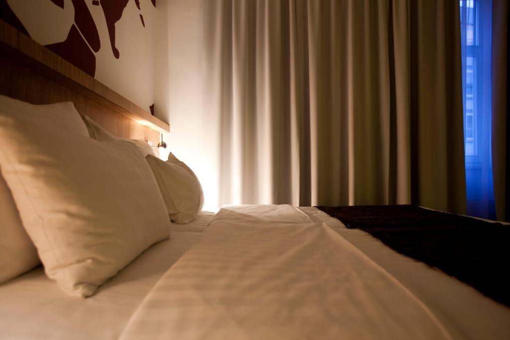 Dahlia Inn Prága Szoba fotó