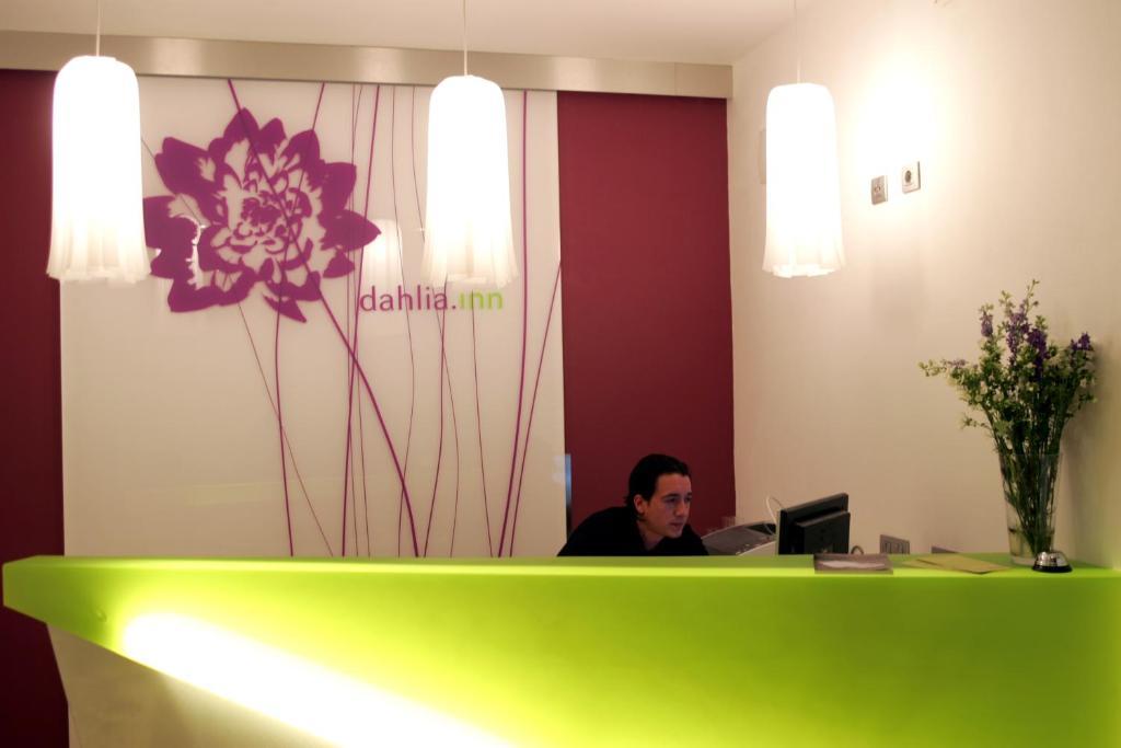 Dahlia Inn Prága Kültér fotó