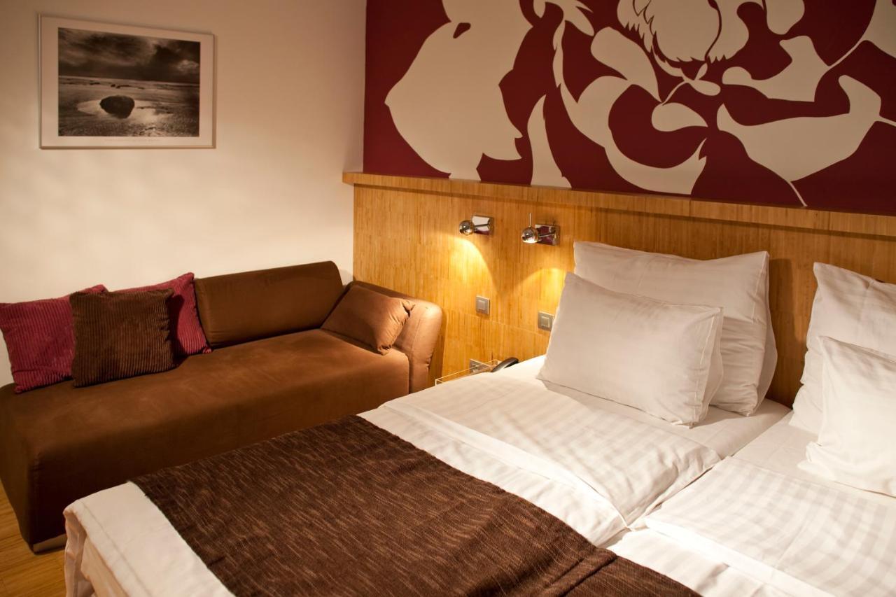 Dahlia Inn Prága Szoba fotó